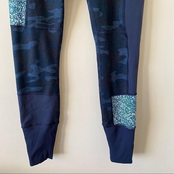 Lululemon-Wunder Under “Sashiko Inkwell” Leggings (Size:4) - Picture 8 of 11